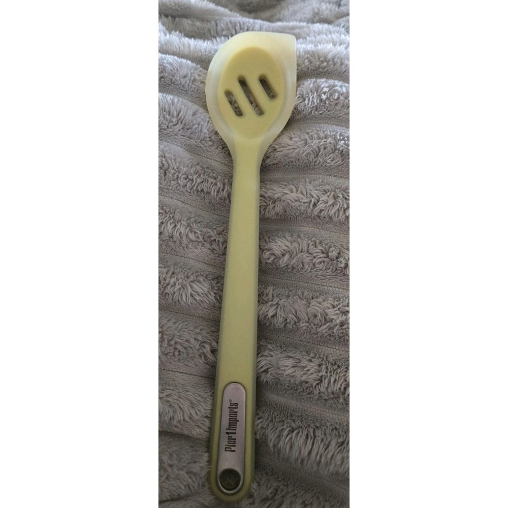Pier 1 Imports‎ light Yellow Solid Silicone Slotted Spoon Cooking Utensil